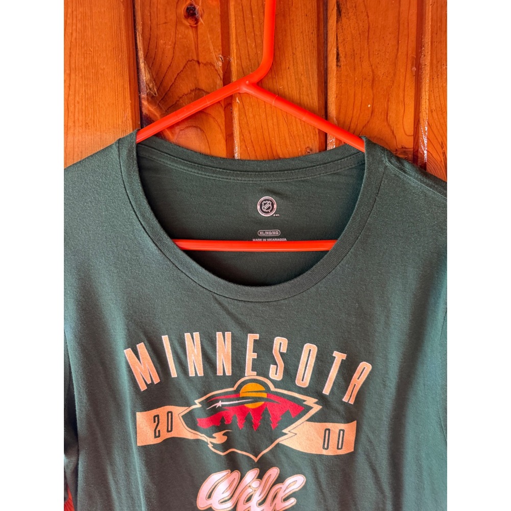 NHL Minnesota Wild Women XL Long Sleeve Graphic T-Shirt Green Crewneck Tee - Picture 3 of 4